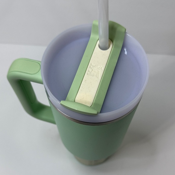 Stanley Mint Green Quencher H2.0 Tumbler - Picture 6 of 8